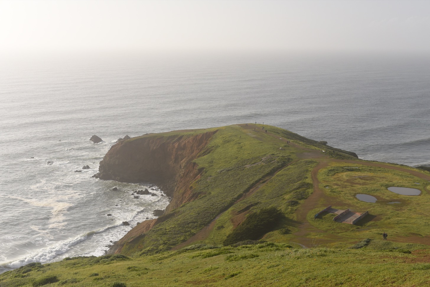 The bluffs at Mori Point.