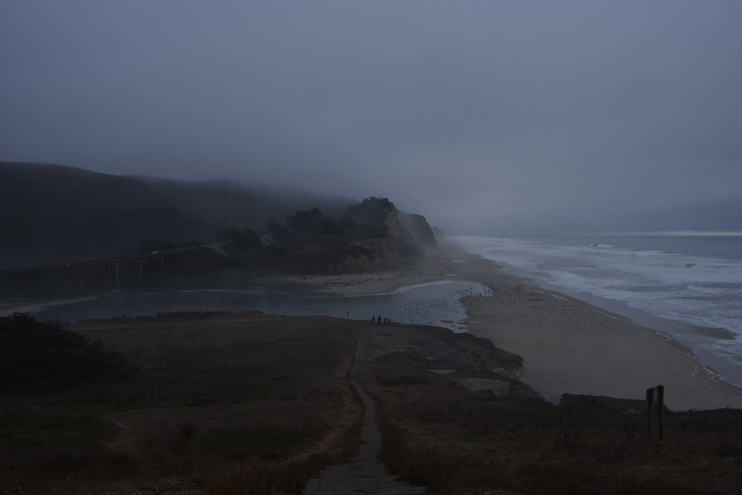 Foggy evening at San Gregorio State Beach, before the pandemic started.